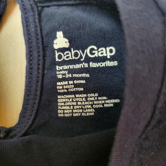 Baby Gap Onsie!💙 Size 18 - 24 months. - Picture 2 of 2